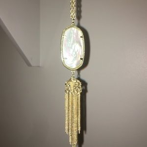 Kendra Scott Rayne Long Necklace: Iridescent Pearl